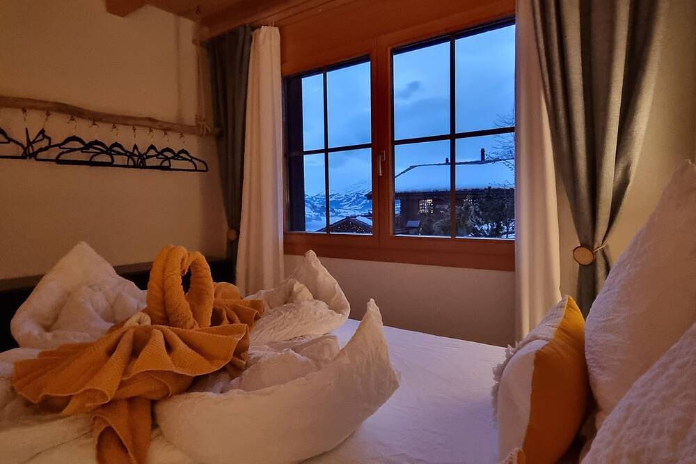 Ganze Wohnung, Wohlfühloase mit Traumblick auf den Thunersee – mit privater Sauna in Beatenberg, Thunersee