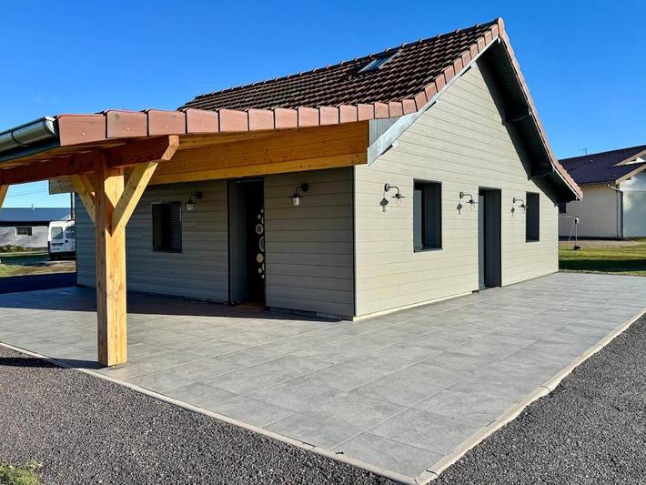 Gîte pour 6 personnes, avec terrasse ainsi que vue et jardin, animaux acceptés à Champdray - 3