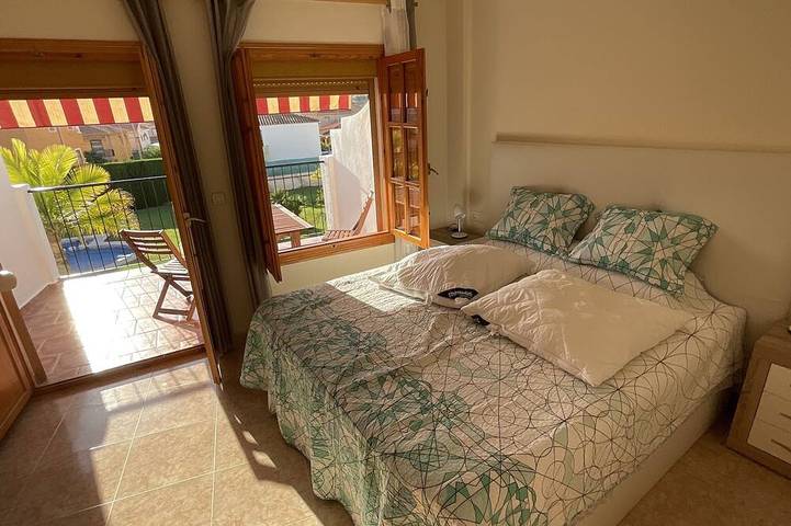 Gîte pour 6 personnes, avec piscine ainsi que balcon et jardin, animaux acceptés à Calabardina - 2