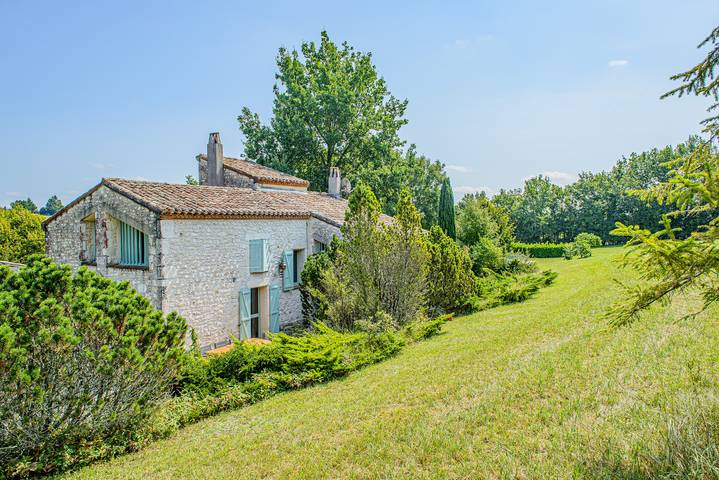 Gîte pour 6 personnes, avec piscine à Montaigu-de-Quercy