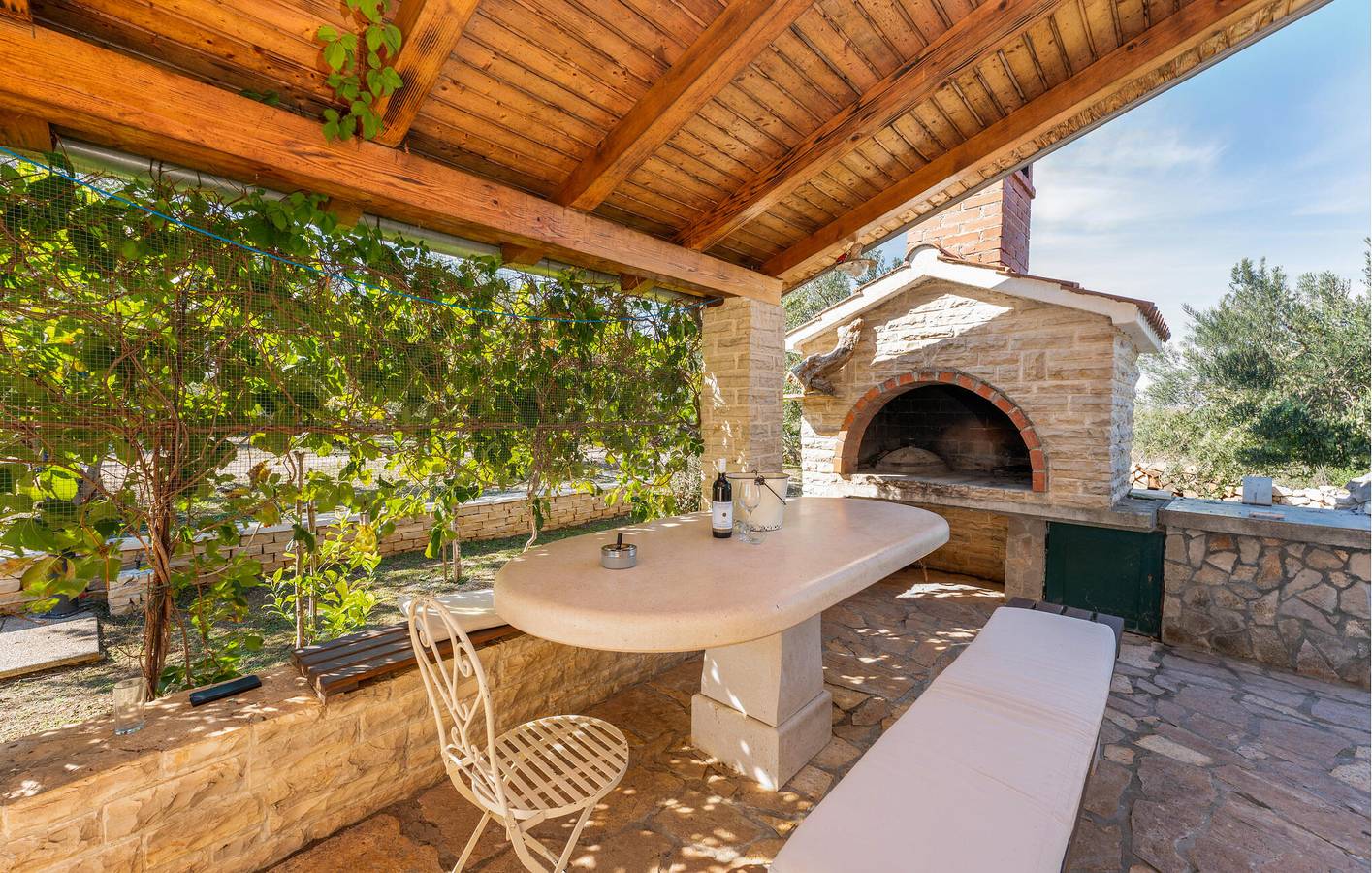 Ferienhaus für 4 Personen mit Terrasse in Pirovac, Šibenik-Knin