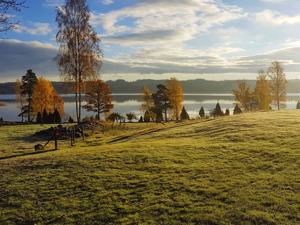 Haus mit toller Aussicht an einem schönen See in Bellö, Jönköpings län