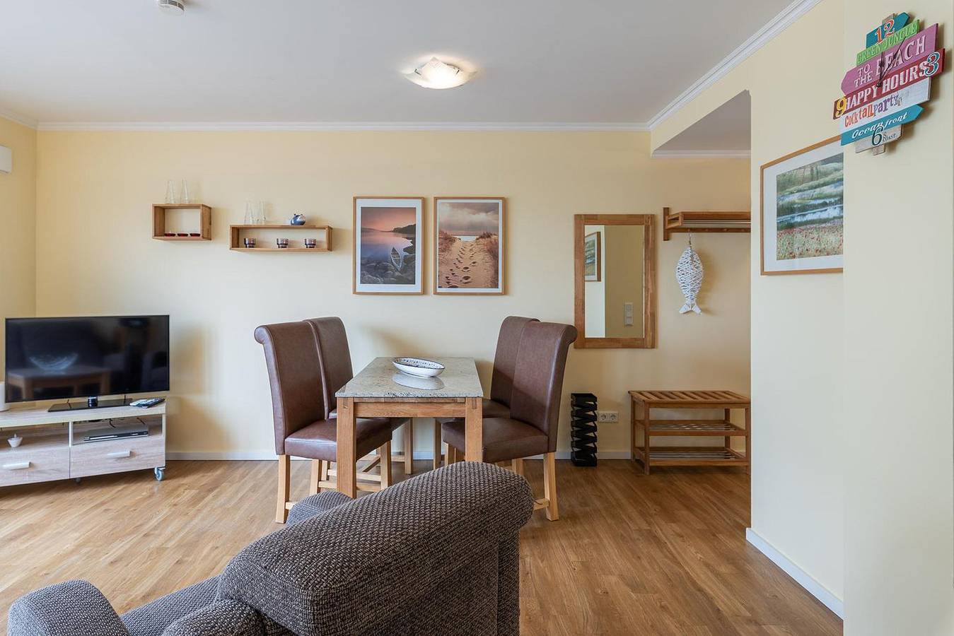 Ganze Wohnung, Moderne Ferienwohnung Villa Strandvogt We 15 mit Balkon in Börgerende in Börgerende, Börgerende-Rethwisch