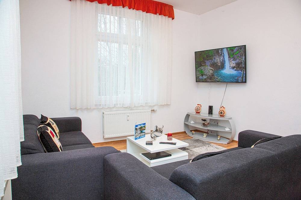 Ganze Wohnung, Stunning 2- Bedroom Apartment with Breathtaking River Views in Bad Ems in Bad Ems, Lahn-Taunus