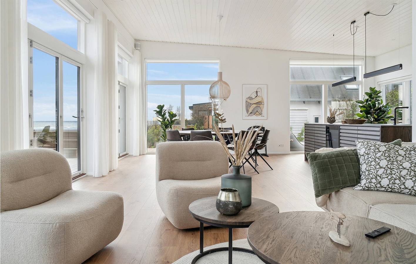 Feriehus for 6 personer med terrasse in Saksild Strand, Odder Kommune
