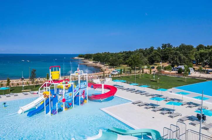 Camping voor 6 personen, met Terras en Zwembad in Regio Umag