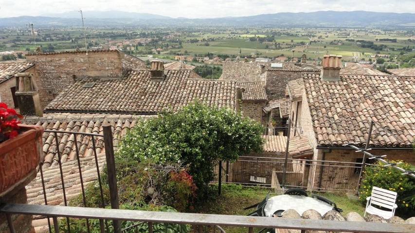 Appartamento per 2 persone, con Balcone e Terrazza nonché Giardino e Panorama a Spello