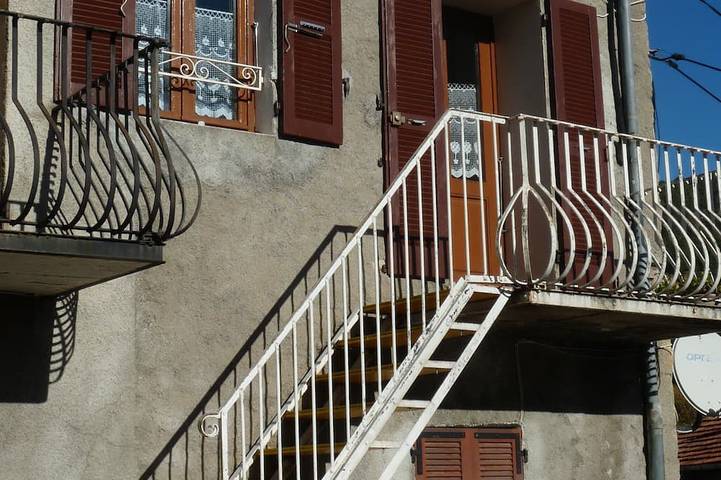 Location de vacances pour 6 personnes, avec Balcon à Ghisoni