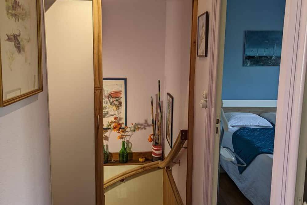 Appartement entier, Charmant appartement avec terrasse et jardin, idéal pour 4 personnes, à Barbezieux in Barbezieux-Saint-Hilaire, Charente