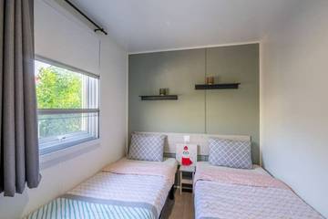 Static Caravan for 6 People in Frejus, Draguignan region, Photo 3