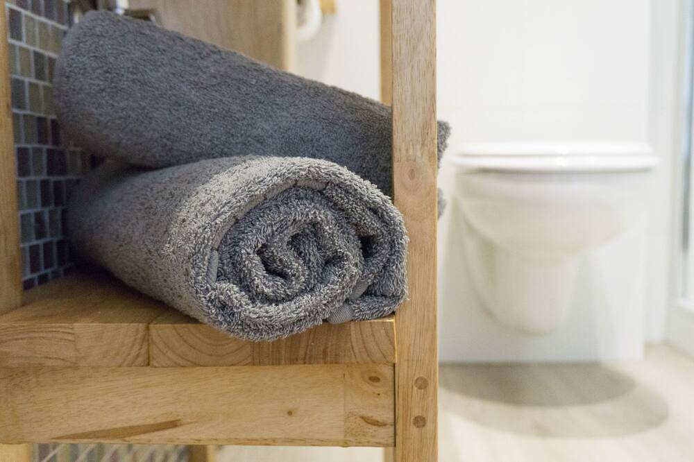 Ganze Wohnung, Moderne 70 qm Wohnung mit großer Dachterrasse in Kinheim, Bernkastel-Kues & Umgebung