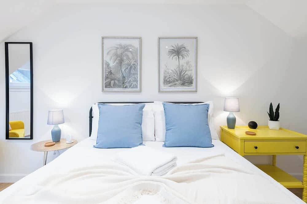 The Pinkish House - 4 bed home in the town centre in Blairgowrie (Perthshire), Perthshire