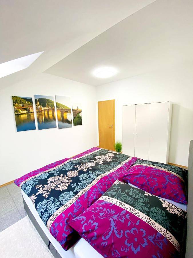 Ganze Wohnung, Two-Bedroom Apartment in Leimen, Rheinebene