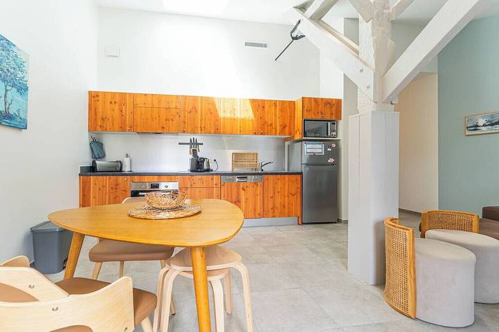 Ferienhaus für 2 Personen, mit Terrasse und Pool - 1