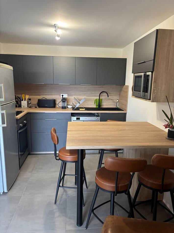 Apartamento entero, Chalet Les Mios, en Isa, con vistas entre lago y montañas, terraza privada y Wi-Fi in Vacheresse, Thonon-les-Bains region
