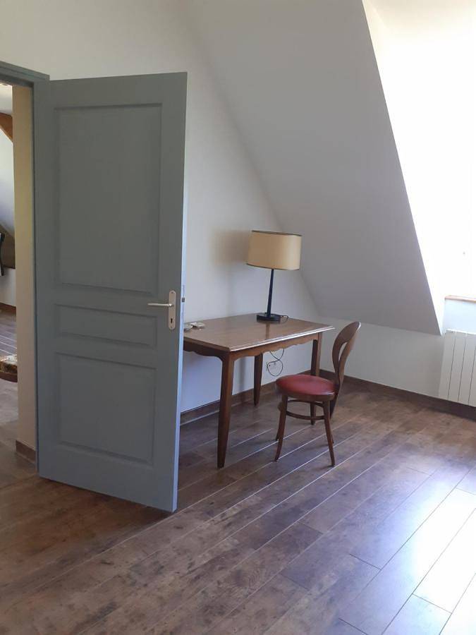 Location de vacances pour 2 personnes, avec vue et jardin à Saint-Ouen-des-Alleux - 4