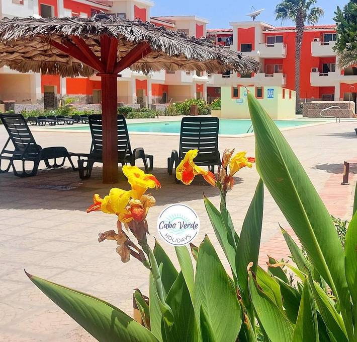 Location de vacances pour 3 personnes, avec bassin pour enfant ainsi que terrasse et piscine dans Sal