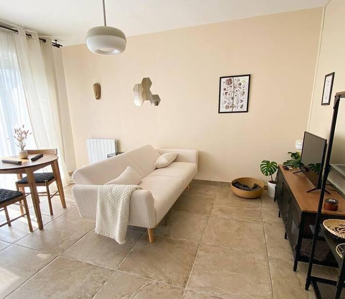 Gîte pour 2 personnes, avec terrasse et jardin à Maroilles