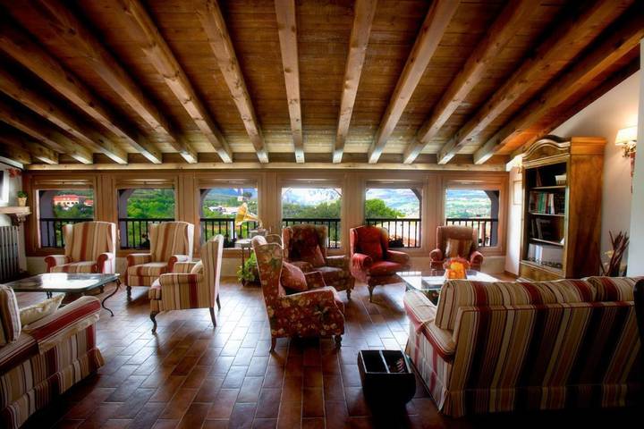 Casa rural para 16 personas, con Balcón y Vistas en La Rioja