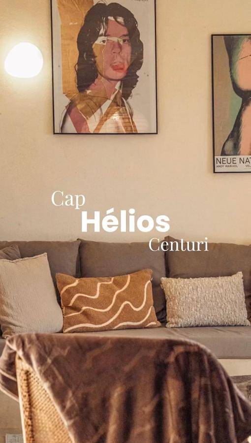 Location de vacances pour 4 personnes, avec vue ainsi que jardin et piscine à Morsiglia - 2