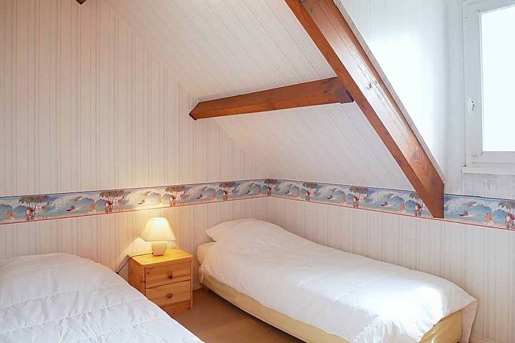 Location de vacances pour 4 personnes, avec jardin dans Plage Kerminihy - 3