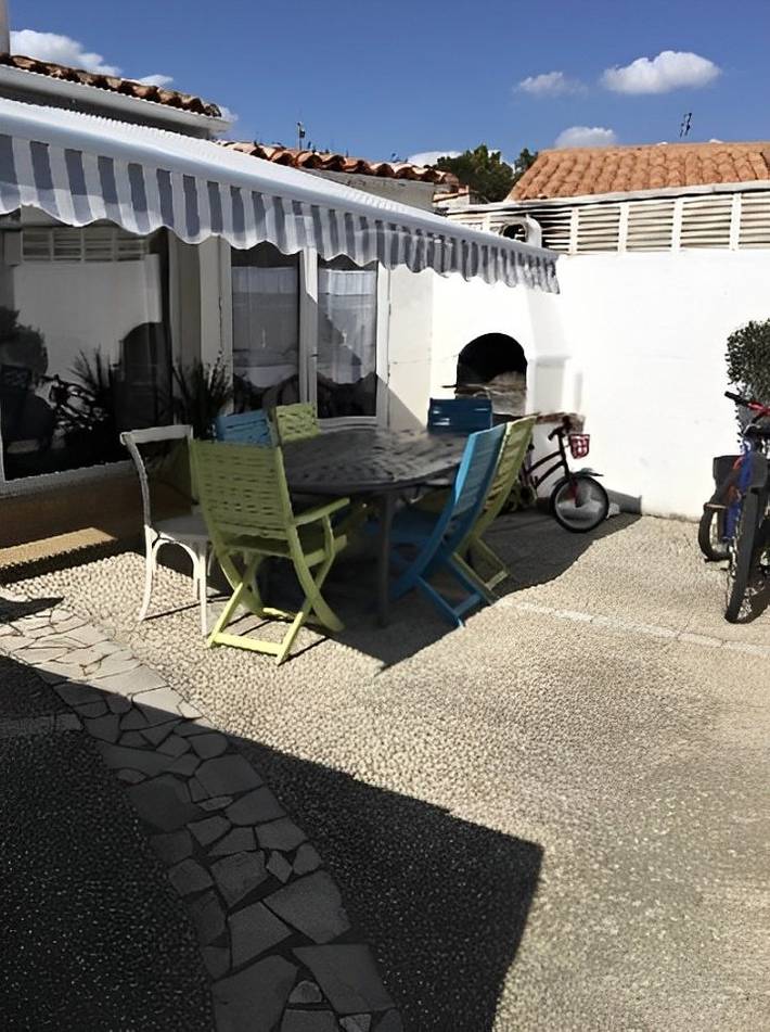 Gîte pour 5 personnes, avec terrasse à Rivedoux-Plage - 2