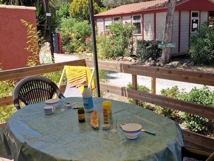 Flower Camping Orly d'Azur - Mobilhome 4 personnes - Mobile-home Aglandau Confort 20m² - 1 chambre - terrasse semi-couverte in Six-Fours-les-Plages, Côte méditerranéenne (France)