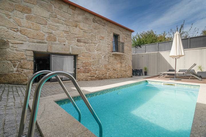 Maison de vacances 'Casa Da Eira' avec piscine privée, terrasse privée et climatisation in Constantim e Vale de Nogueiras, Alto Douro Vinhateiro