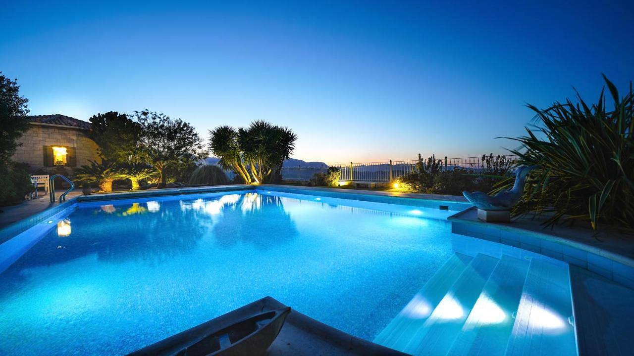 Deluxe Villa in Iraklio-Heraklion und Umgebung