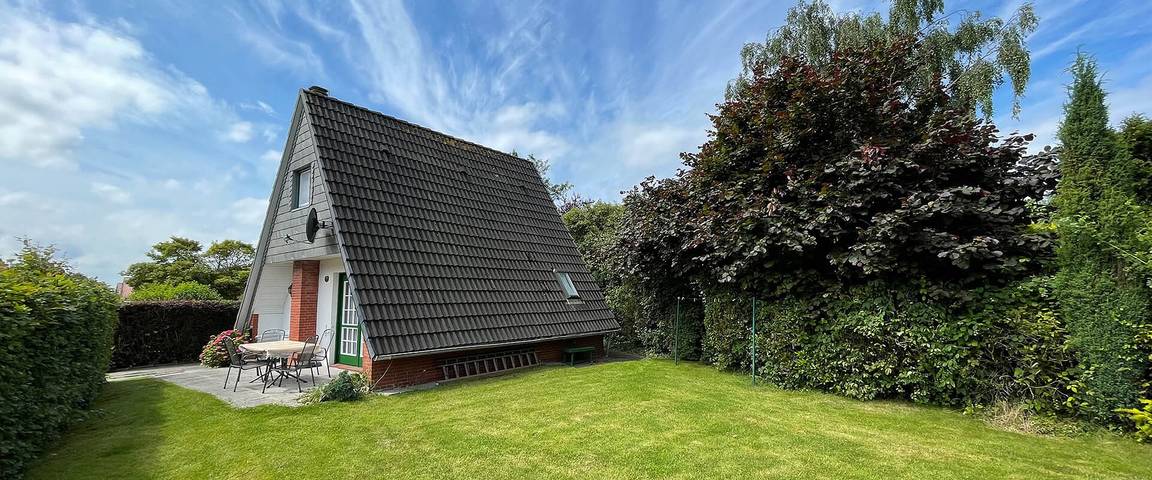 Vacation rental for 4 people, with yard in North Sea