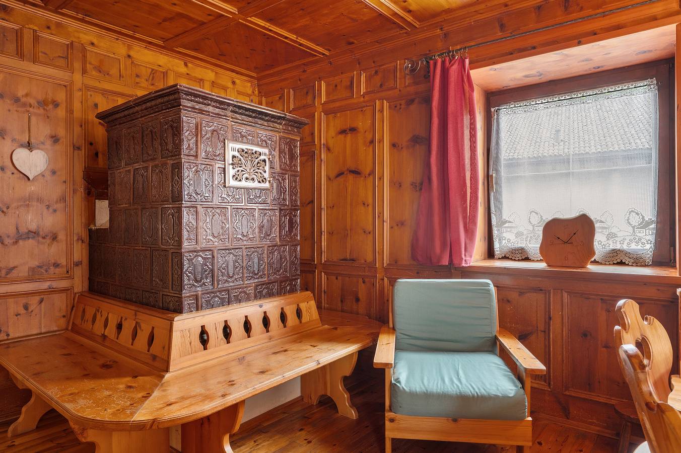 Appartement entier, Appartement 'Girasole Truden' avec vue sur les montagnes, jardin partagé et Wi-Fi in Trodena nel parco naturale, Sud-Tyrol