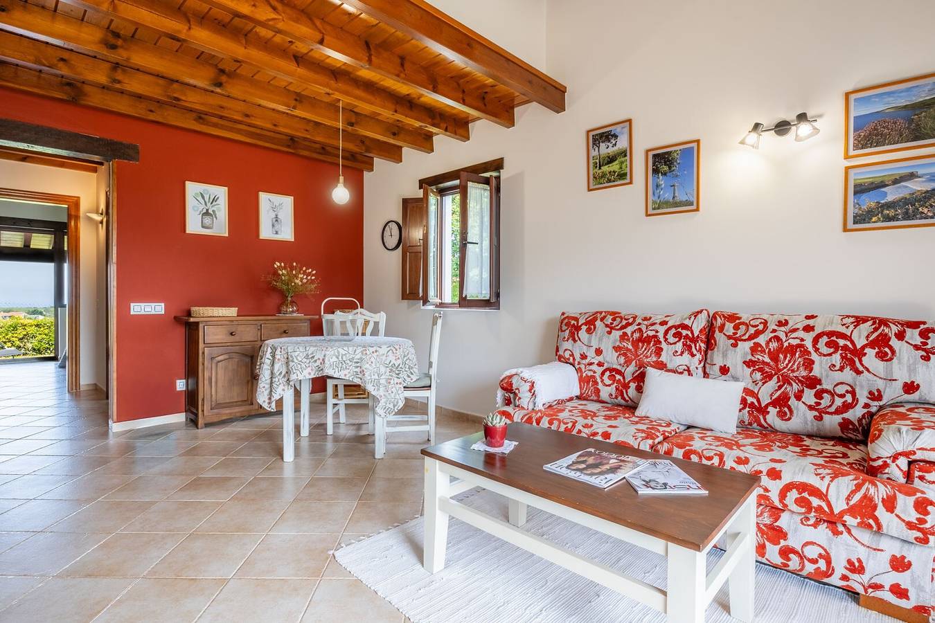 Casa Rural para 2 Personas en Alfoz de Lloredo, Costa de Cantabria