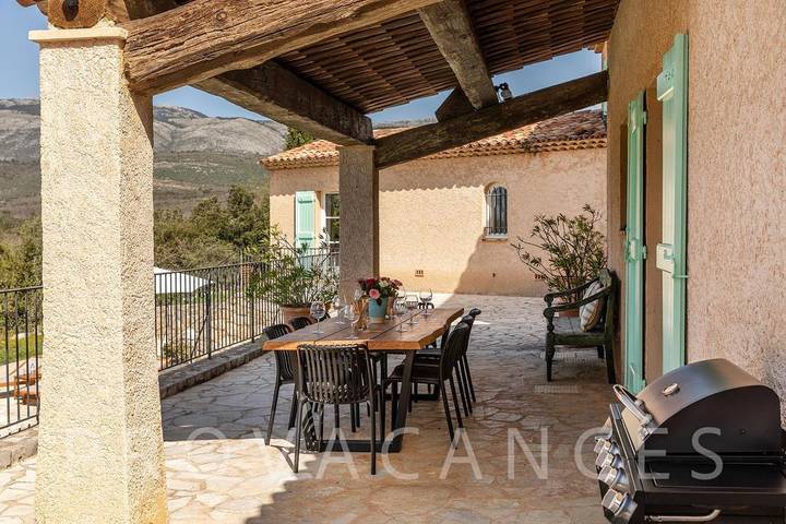 Ferienhaus mit großem Pool und schöner Aussicht auf Mons in Mons (Var), Draguignan Region