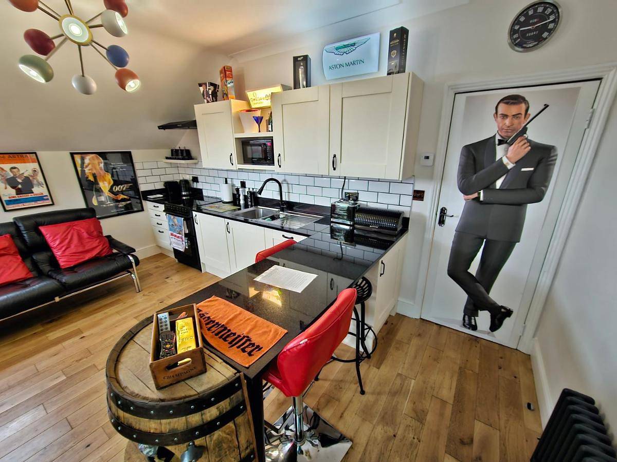Entire apartment, Three-Bedroom Apartment in Southsea, Portsmouth