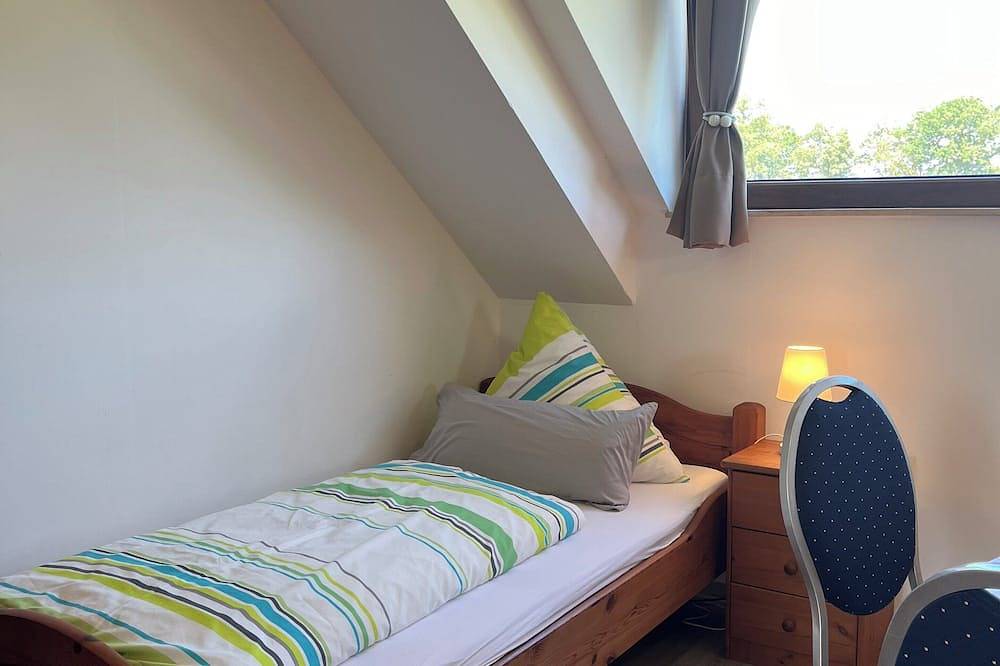 Ganze Wohnung, Ferienwohnung \"Burg Maus\" - Doppelbett + Einzelbett in Lahnstein, Mittelrhein
