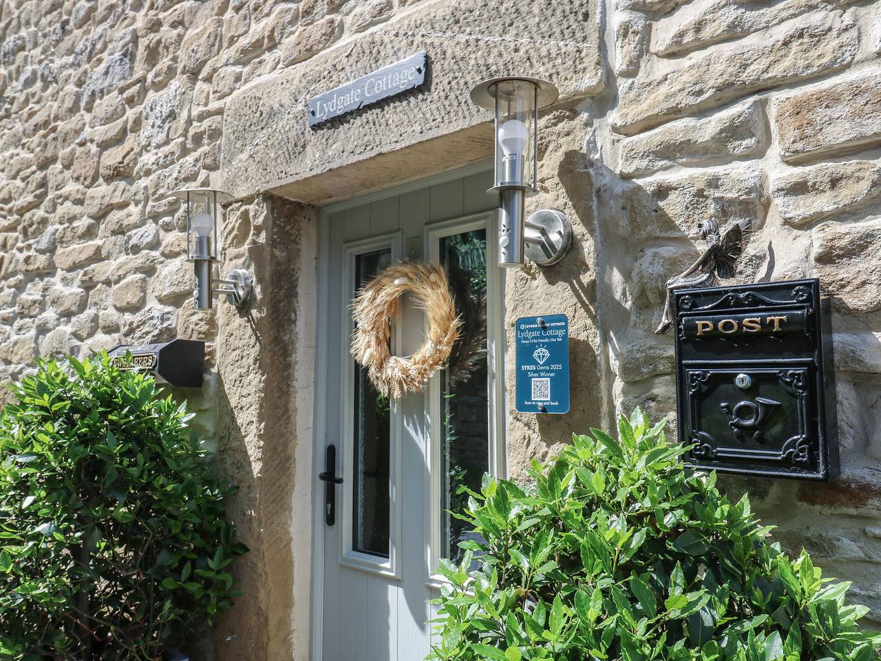Lydgate Cottage in Eyam, Derbyshire