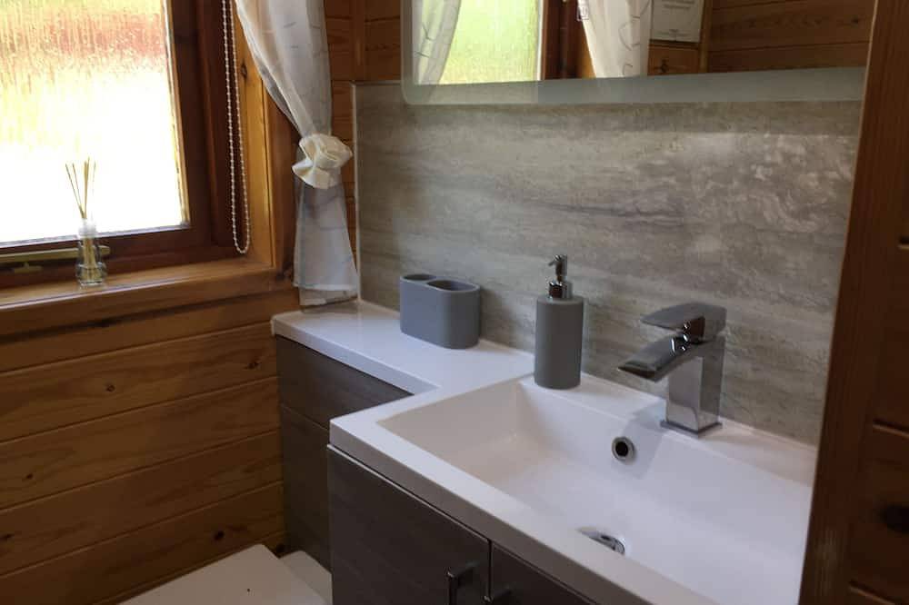 Luxury Log Cabin On The Banks Of Loch Lomond - Loch Lomond Chalet in Loch Lomond, Stirling region