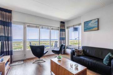 Ferienwohnung für 2 Personen, mit Ausblick und Sauna sowie Balkon in De Koog