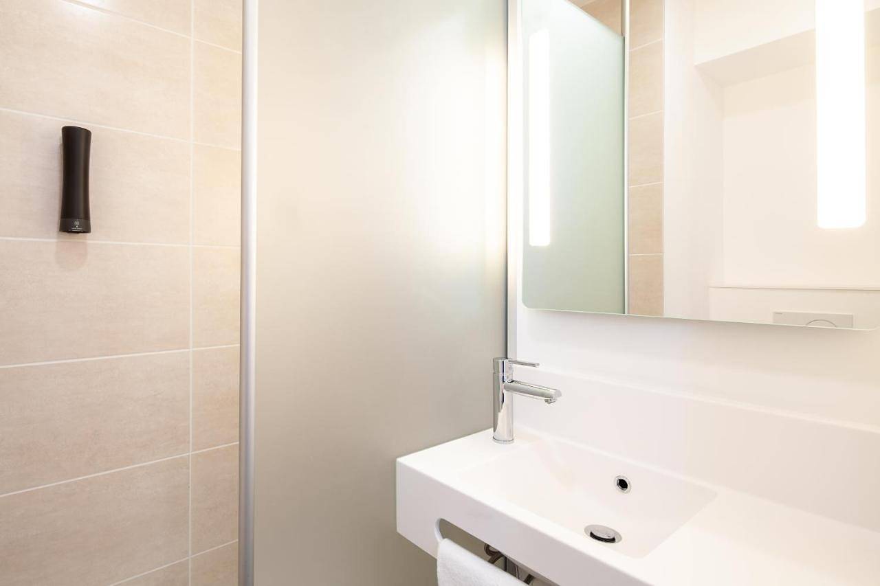 B&B Hotel Paris Porte de Bagnolet in Bagnolet, Seine-Saint-Denis