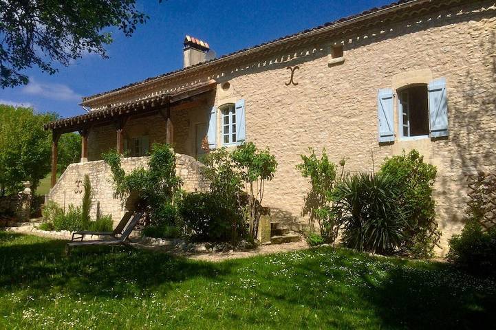 Maison d’hôte pour 2 personnes, avec Jardin à Lhospitalet