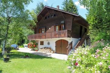 Maison de campagne pour 8 personnes, avec balcon et jardin à Sillingy