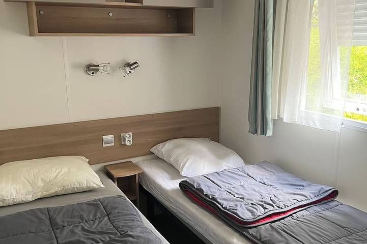 Camping pour 6 personnes, avec piscine et jacuzzi ainsi que jardin et terrasse à Gassin - 3