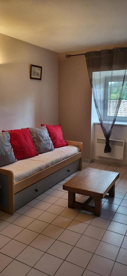 Gîte pour 7 personnes, avec terrasse à Saint-Joseph-des-Bancs - 2