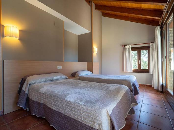 Casa rural con piscina para 2 personas, con Jardín además de Piscina y Vistas en Provincia de Huesca - 2