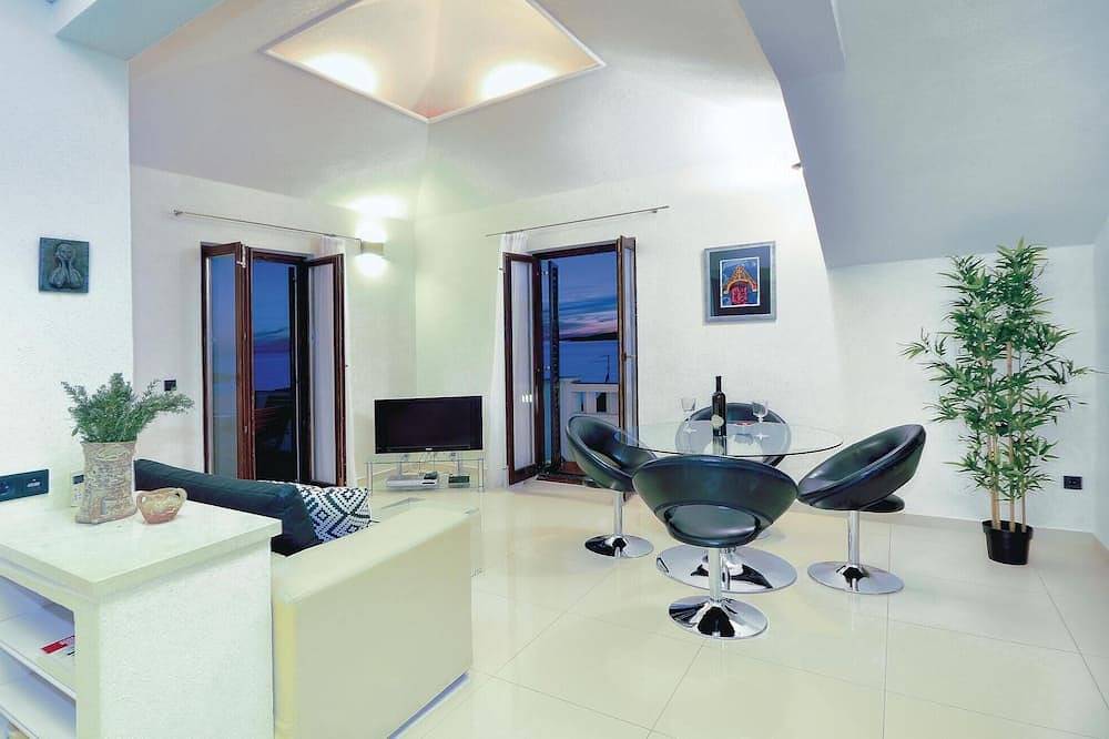 Gorgeous home in Kanica in Kanica, Razanj