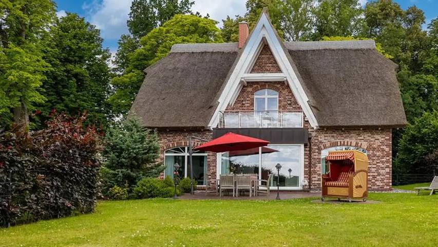Ferienhaus für 6 Personen, mit Sauna und Garten sowie Balkon in Putbus - 2