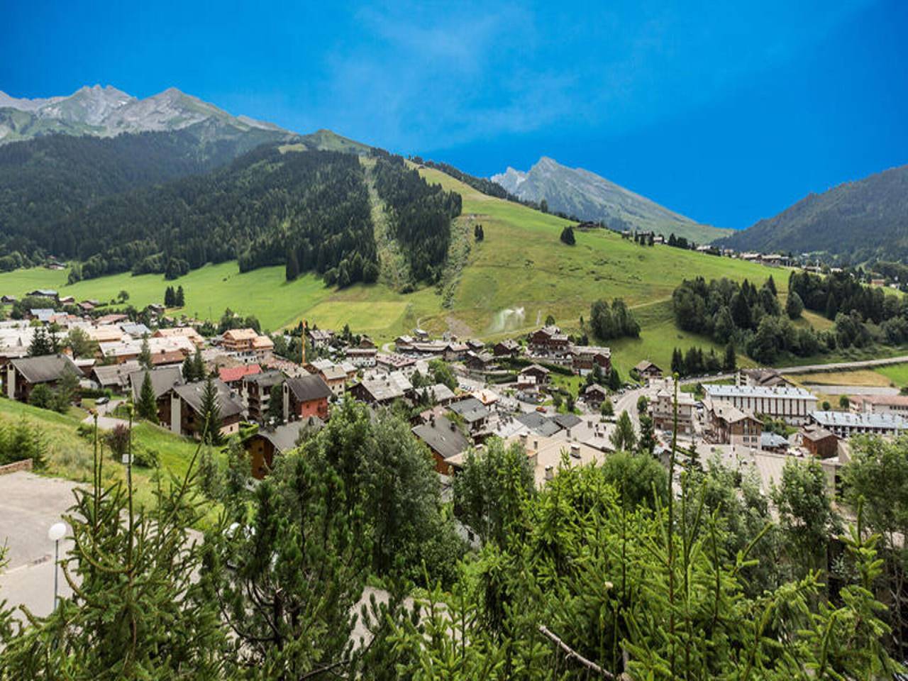 Appartement entier, Studio à La Perrière avec vue sur montagnes in La Clusaz, Région d'Annecy