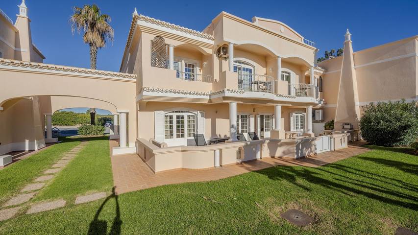 Ganze Wohnung, Praia da Marinha Apartment in Faro Distrikt