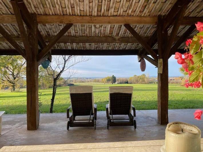 Location de vacances pour 4 personnes, avec Balcon et Jacuzzi ainsi que Terrasse et Jardin à Saint-Étienne-de-Villeréal - 4