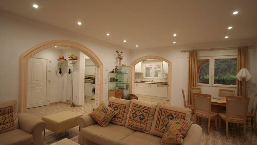 Chalet para 7 personas, con jacuzzi y jardín además de piscina y balcón en Marina Alta - 2